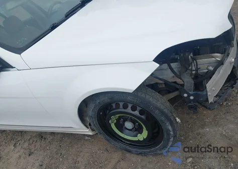 2013 Mercedes-Benz C 300 Luxury 4Matic/Sport 4Matic z USA, uszkodzony, nr VIN WDDGF8AB1DR251063